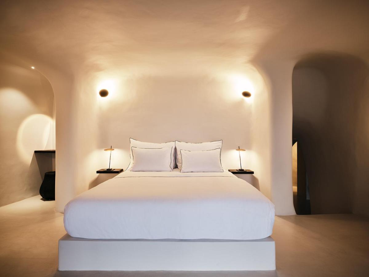 Abyss Santorini