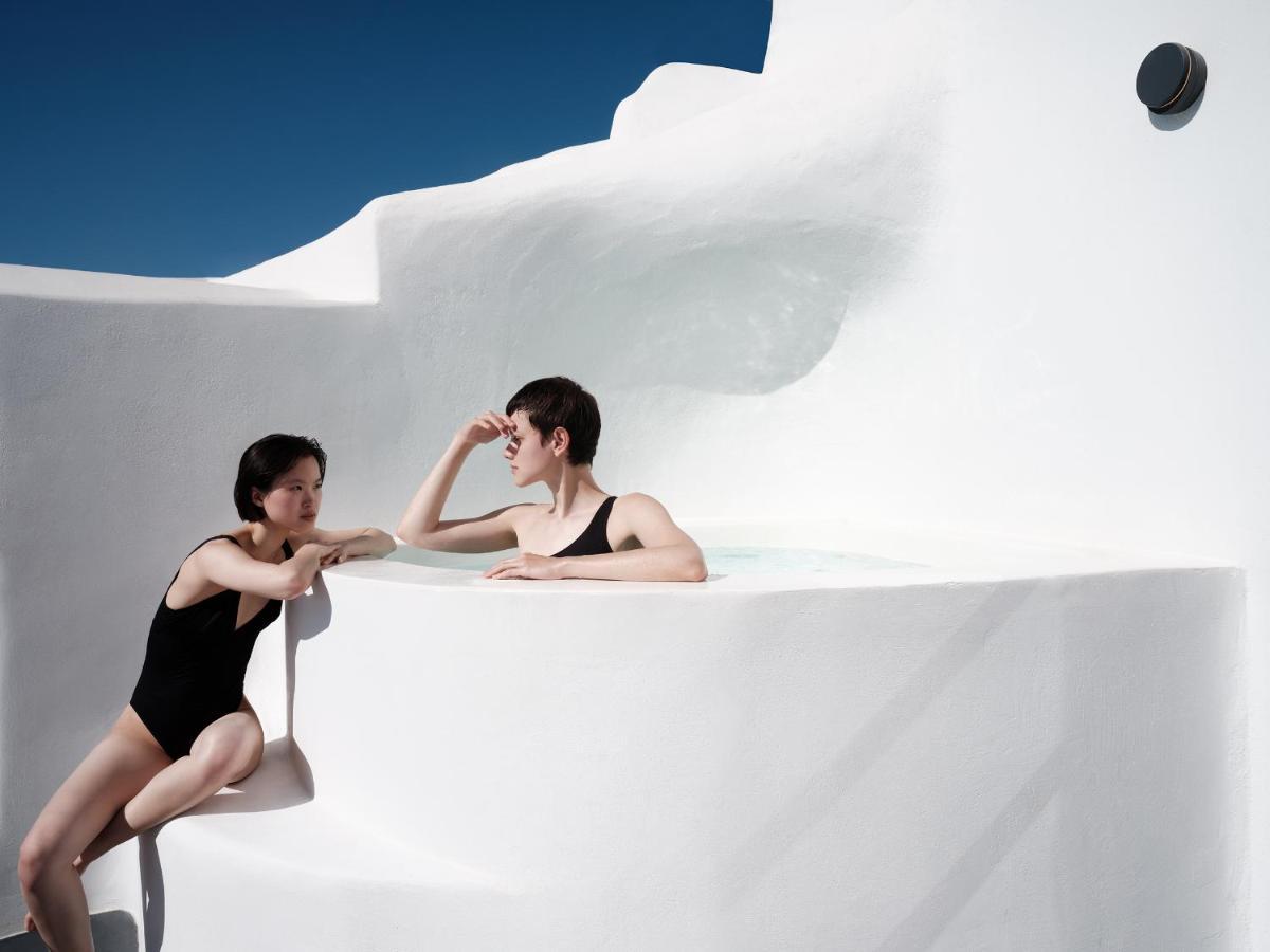 Abyss Santorini Oia